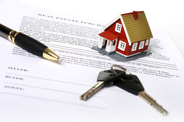 How to buy an apartment that is in the mortgage: the transaction process and possible nuances
