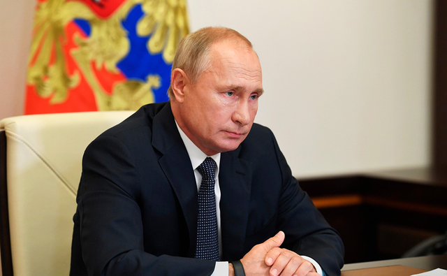 Путин поручил бороться с незарегистрированными в ЕГРН зданиями