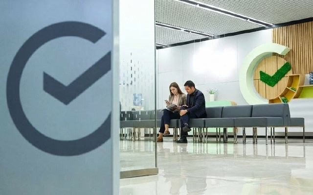 Вслед за регулятором: топ-банки объявили о снижении процентов по жилищным кредитам