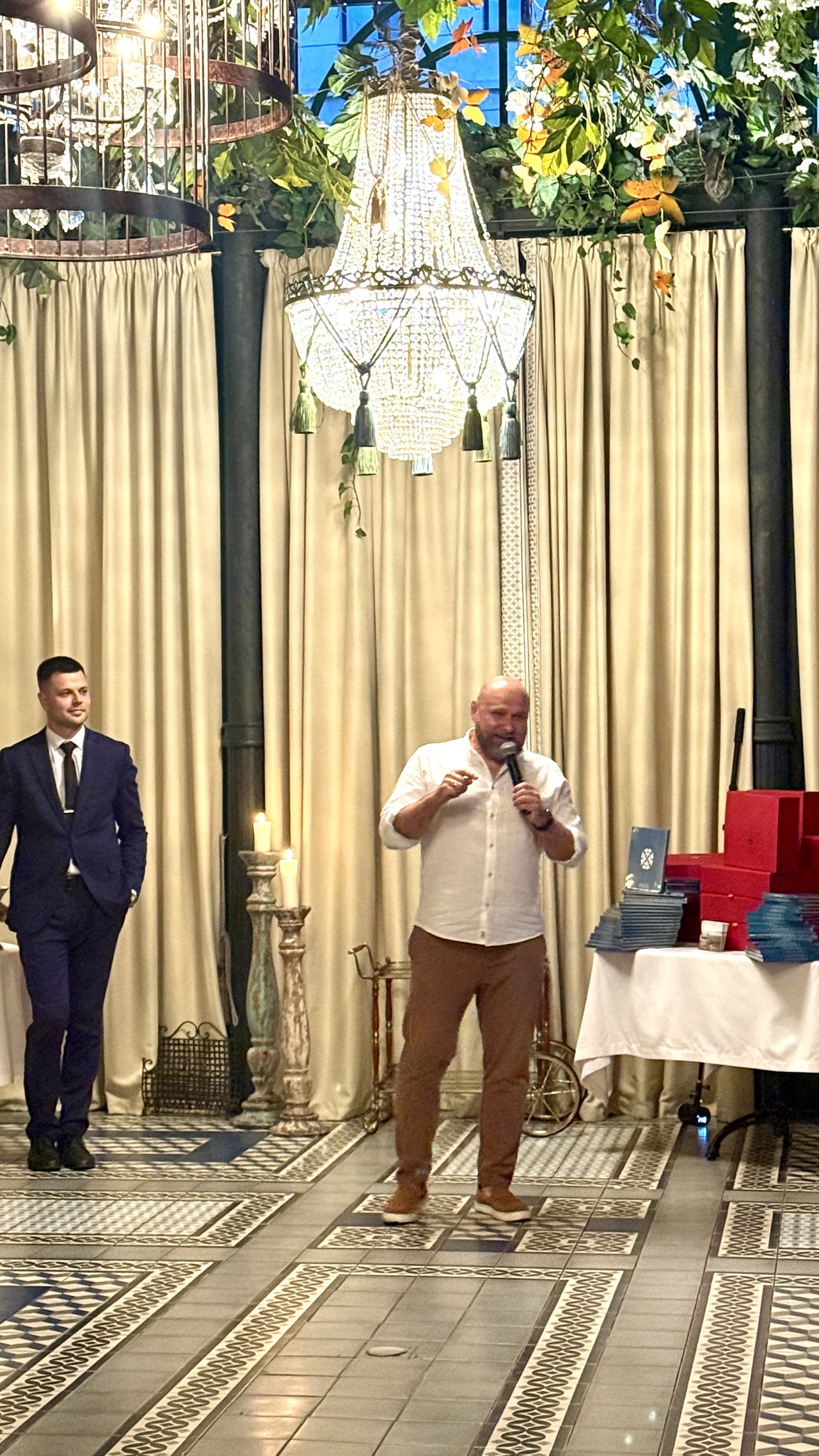 Летний гастрономический ужин "Вечер Шампани" в ресторане "ОнегинДача" 6