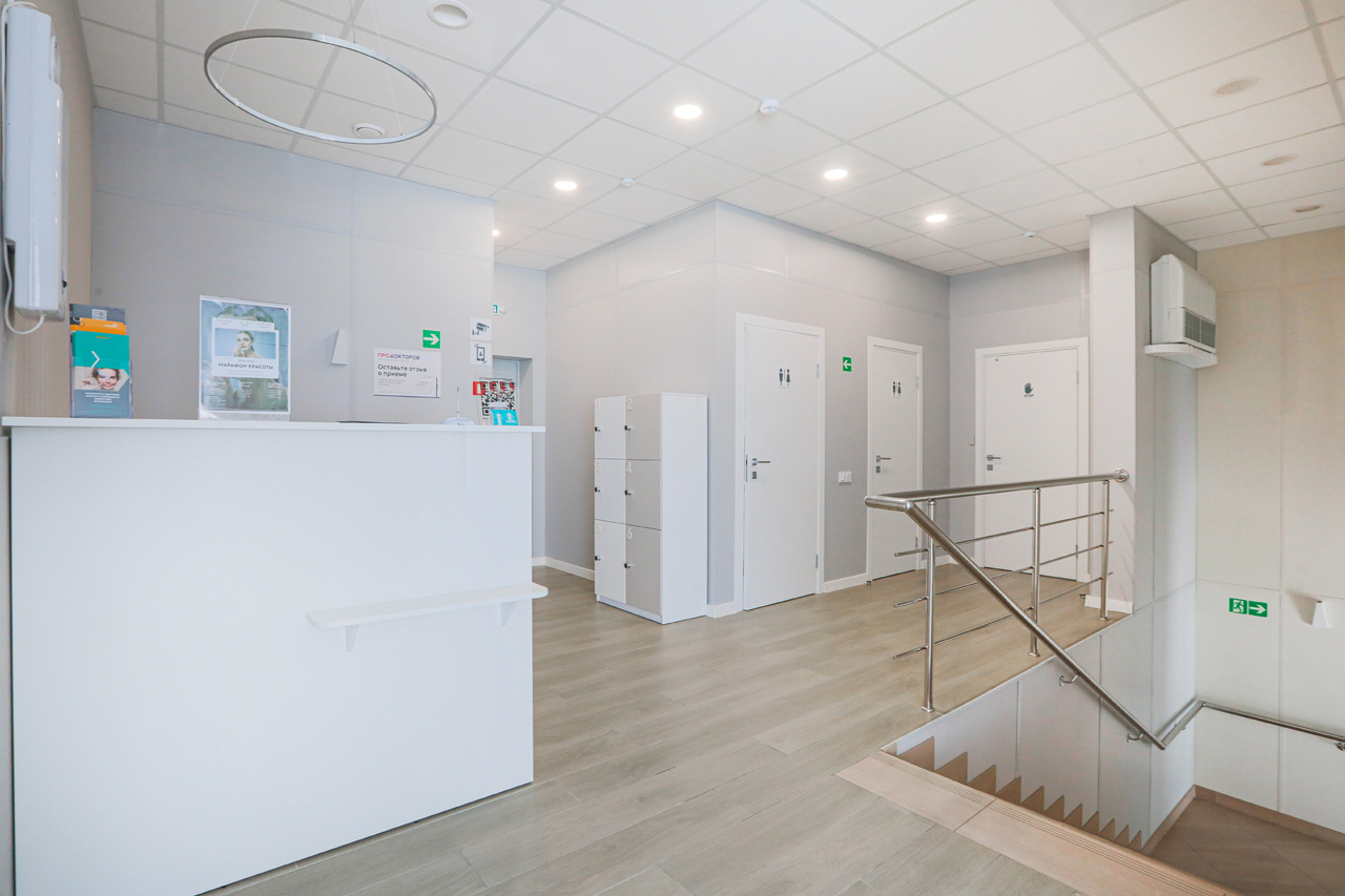 Актив для тех, кто считает не деньги, а влияние. Уникальное здание на главной улице Батайска0