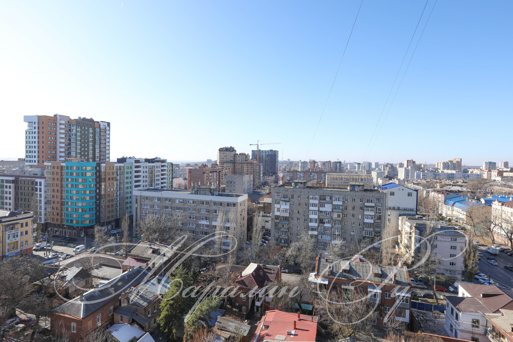 Над городом