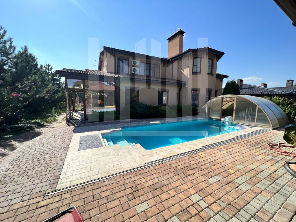 Comfortable country house