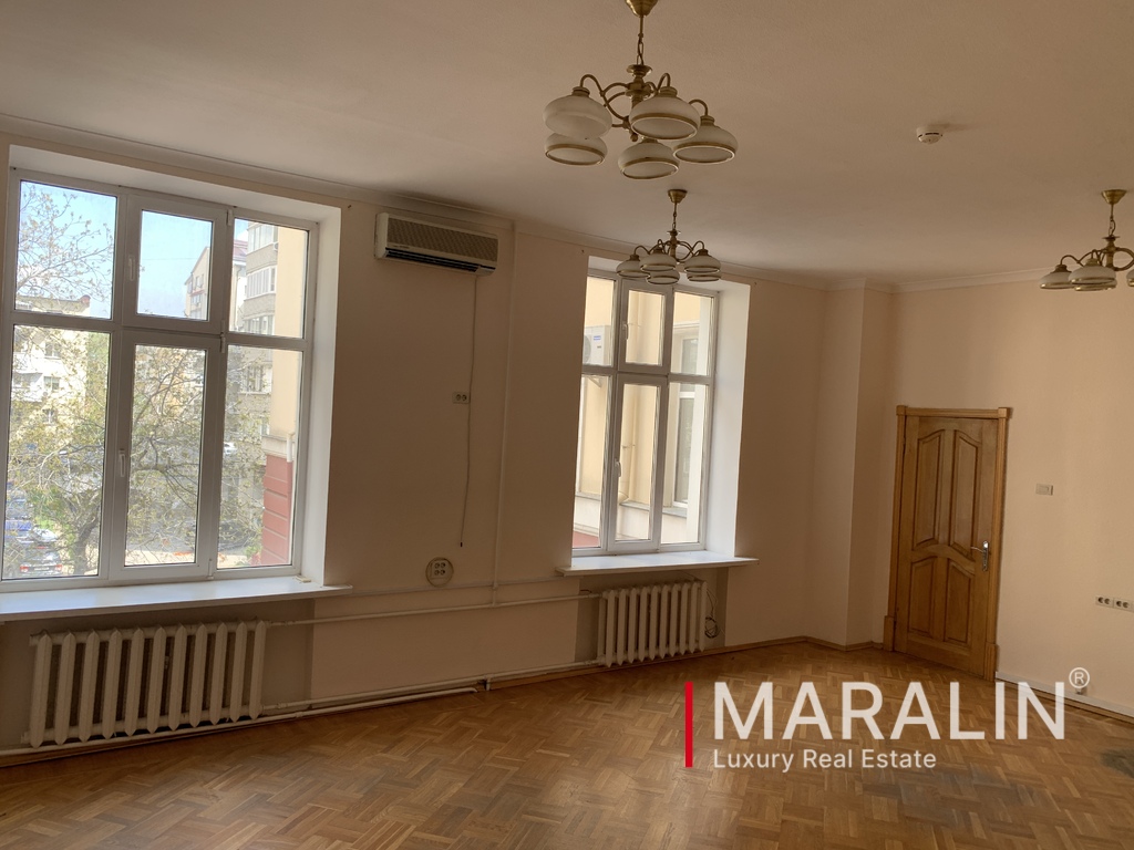 Аренда коммерческой недвижимости, 712м <sup>2</sup>, Ростов-на-Дону, Братский, 47