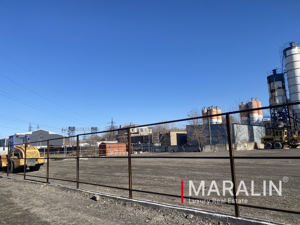 Аренда коммерческой недвижимости, 1м <sup>2</sup>, Ростов-на-Дону, Стачки, 257 