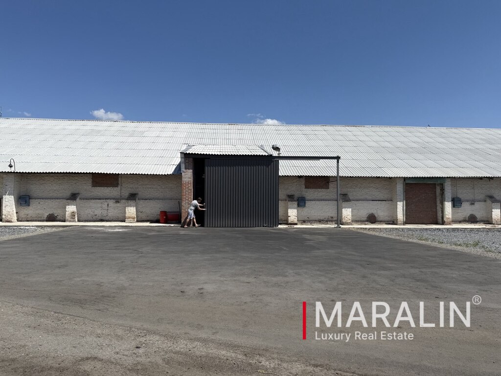 Аренда коммерческой недвижимости, 1200м <sup>2</sup>, Ростов-на-Дону, Кондаурова, 56