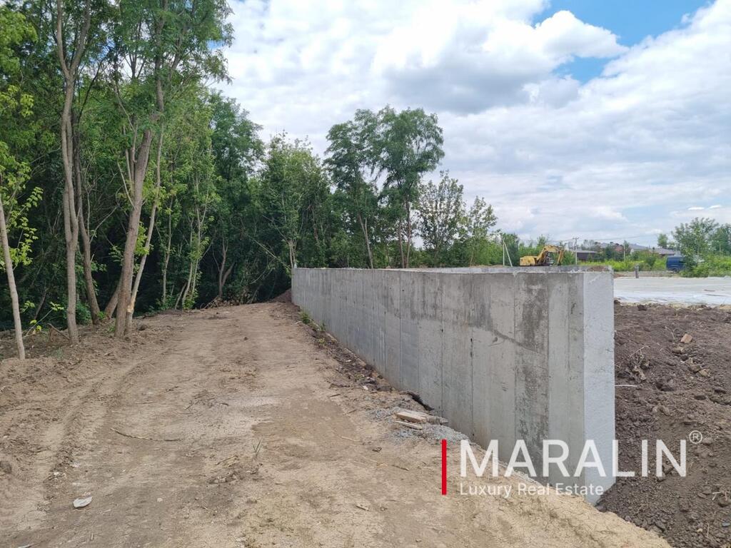 Участок под склад 