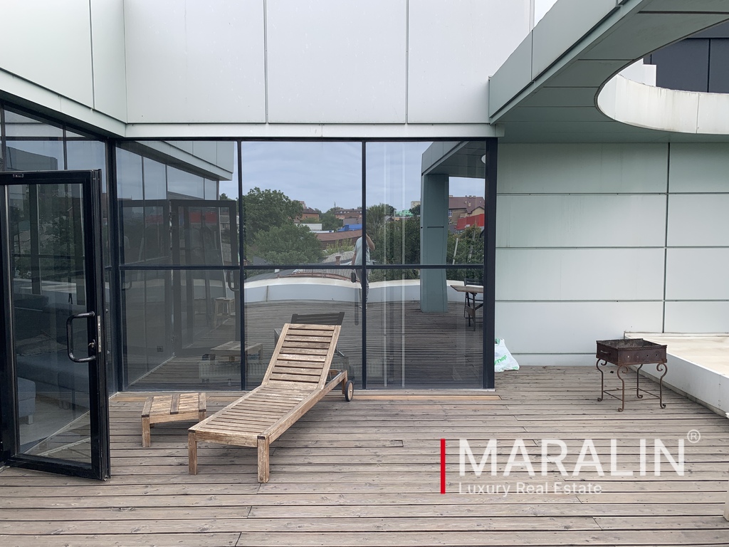 Продажа коммерческой недвижимости, 1000м <sup>2</sup>, Ростов-на-Дону, Таганрогская, 45