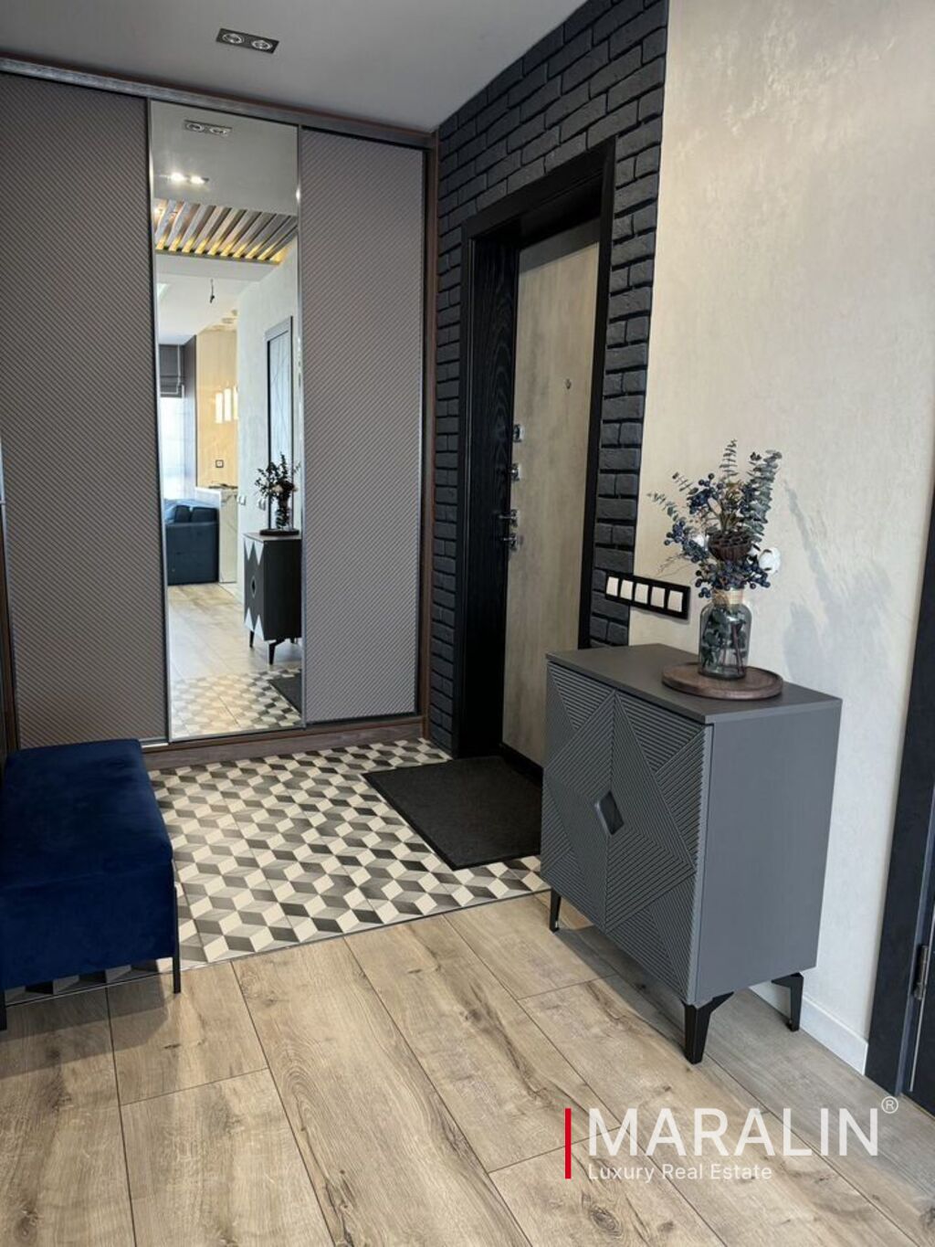 В актуальном стиле 