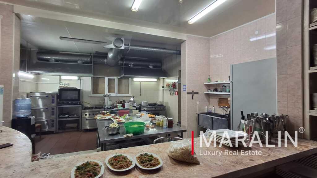 Действующее кафе