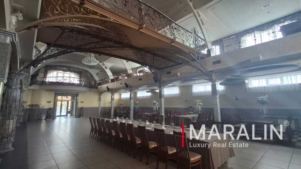 Действующее кафе