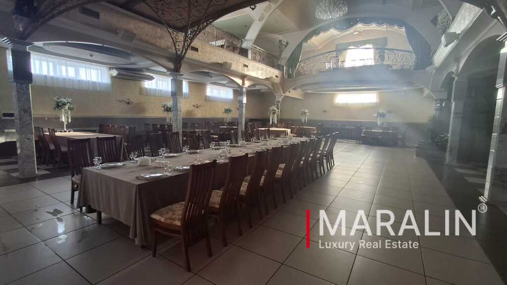 Действующее кафе