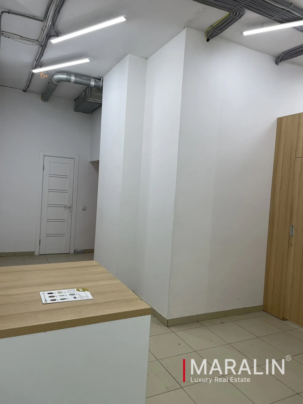 Первый этаж