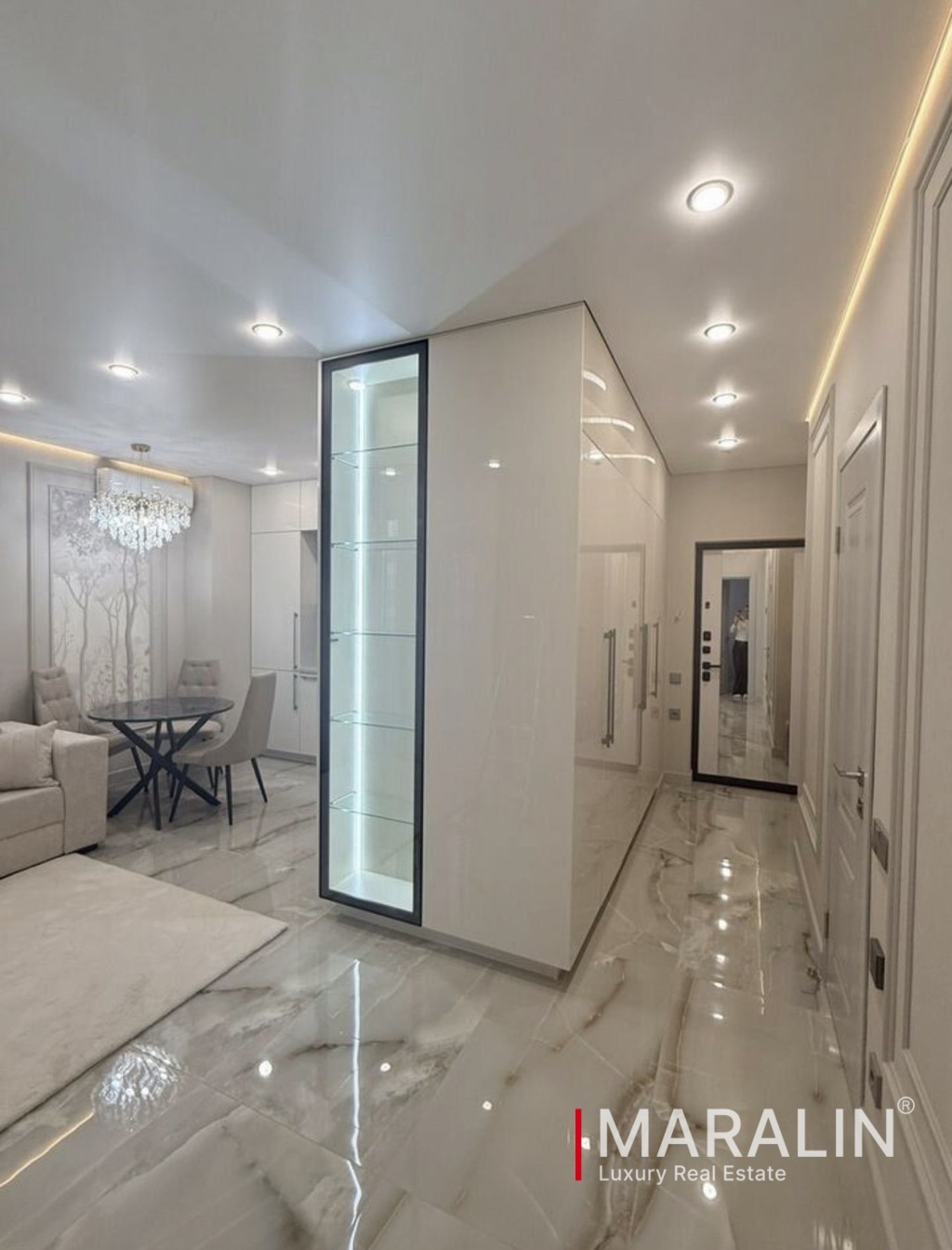 Стильный бежевый