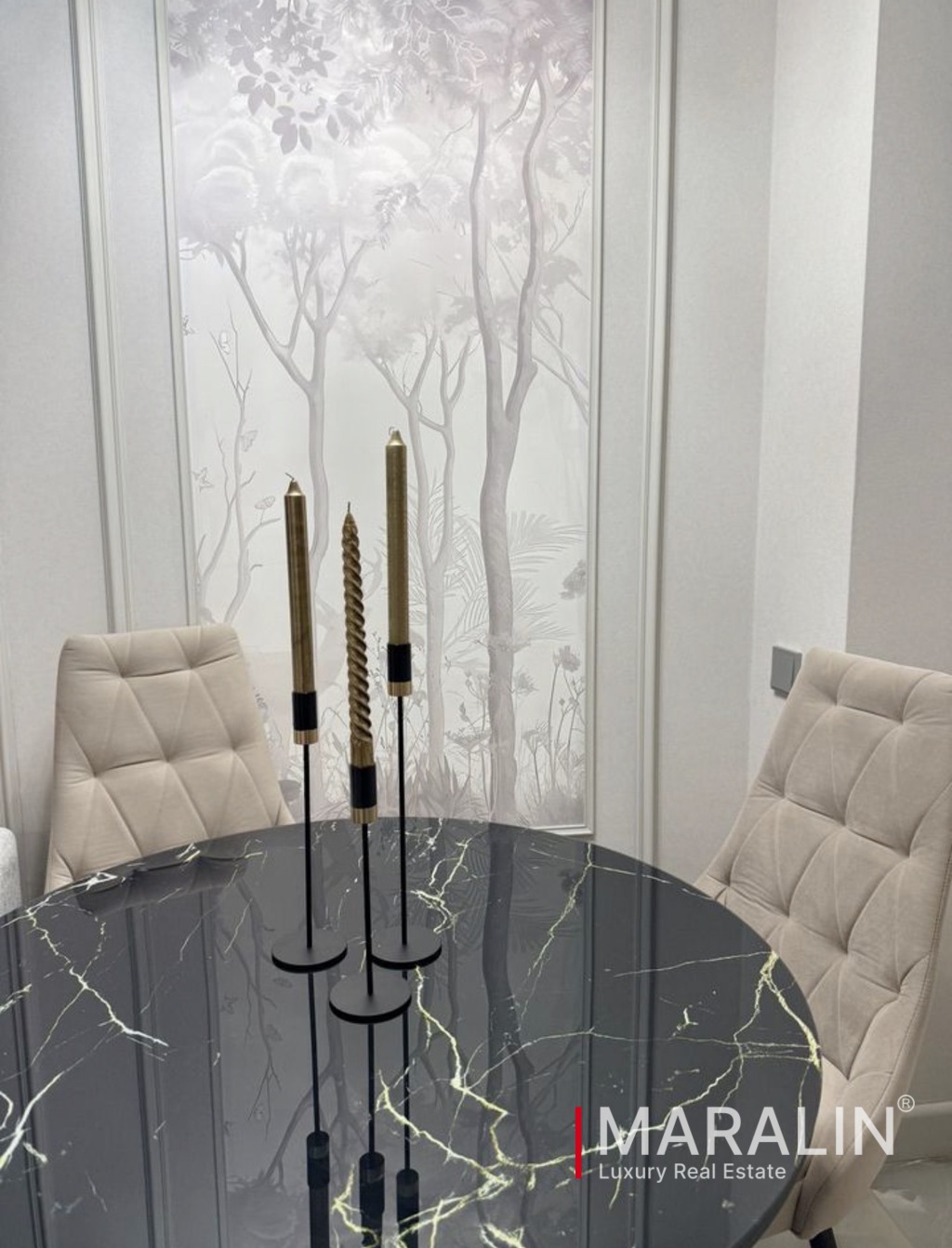 Стильный бежевый