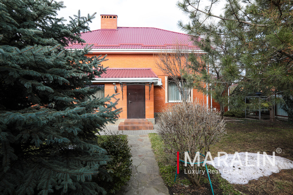 Улица Кленовая