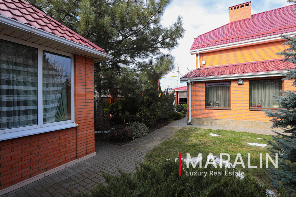 Улица Кленовая