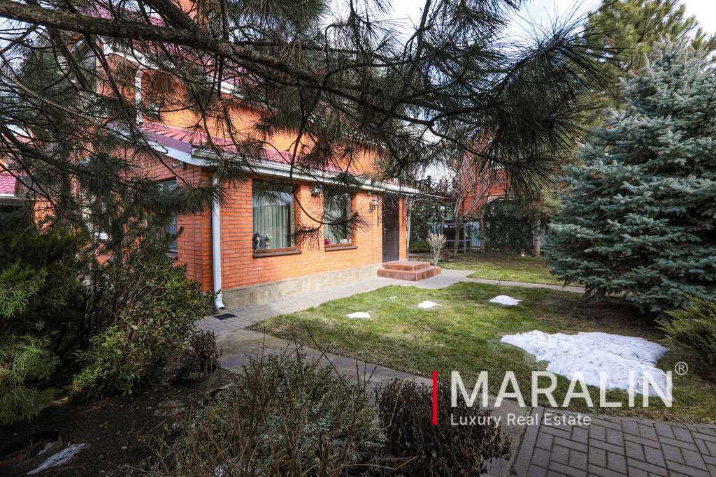 Улица Кленовая