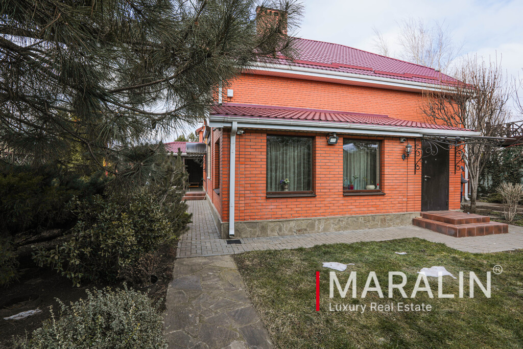 Улица Кленовая