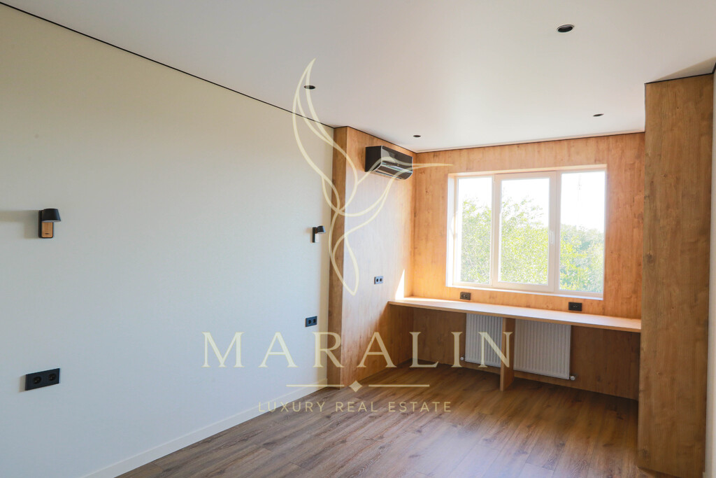 four-bedroom apartment