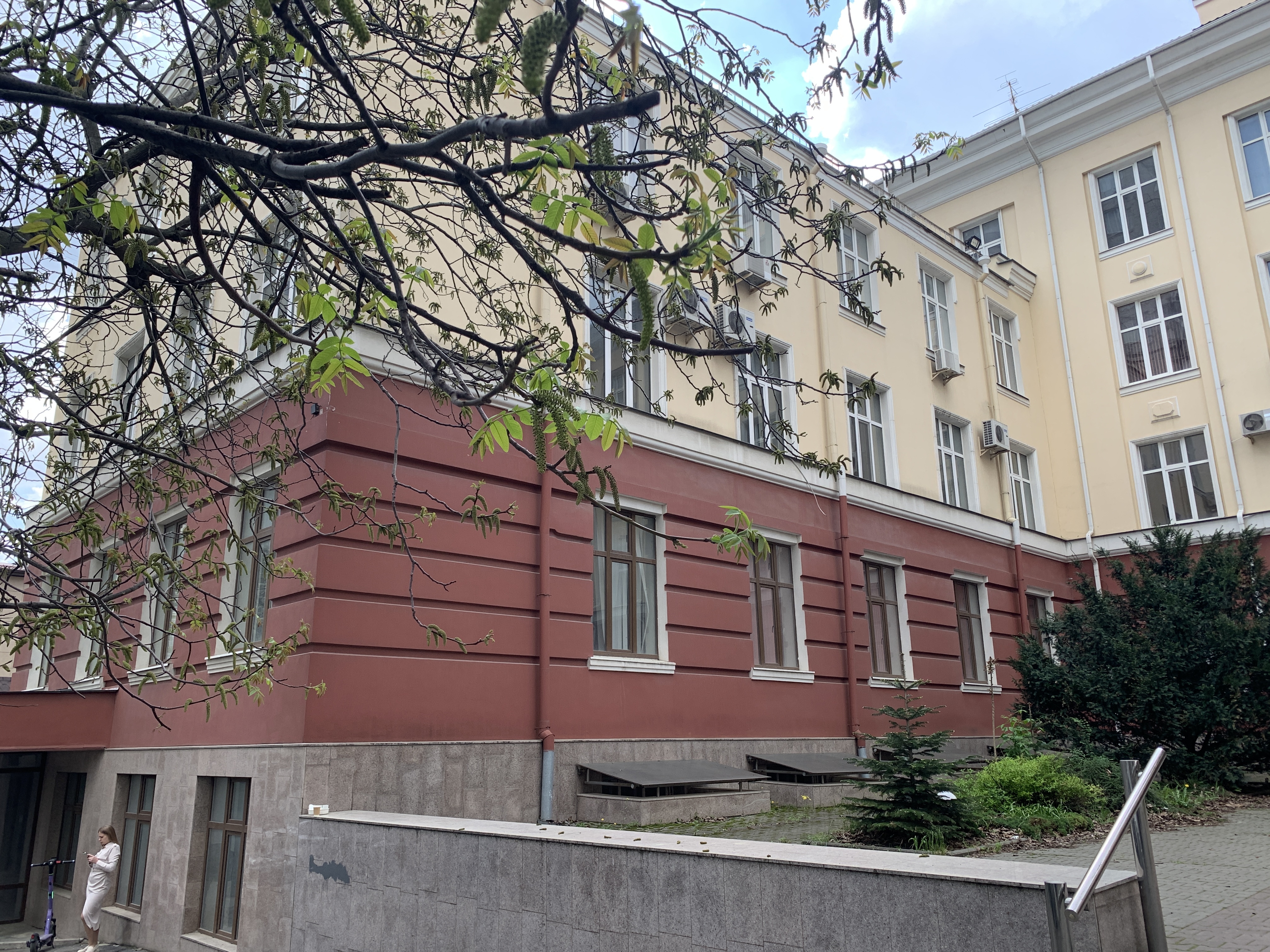 Большой офис