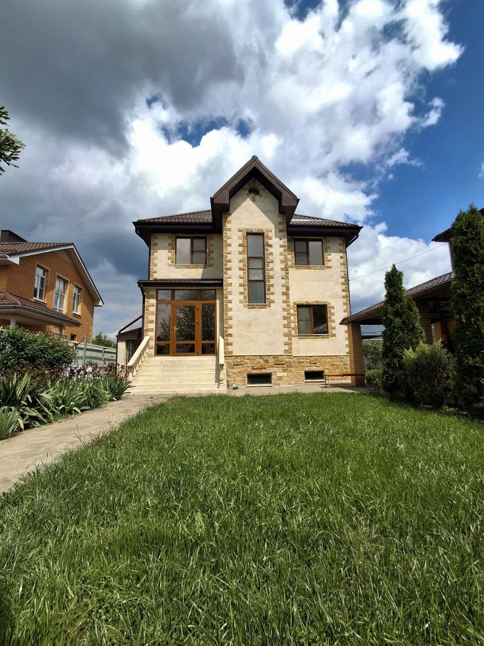 Белый камень