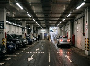Не стоят на машиноместе. Цены на паркинг в ростовских ЖК за год выросли сильнее, чем на квартиры